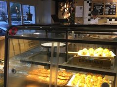 面包甜点陈列柜-罗莎蛋糕Rosa bread(四方坪店)