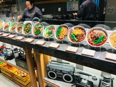 自助取餐区-食通天美食广场(华润万象城店)