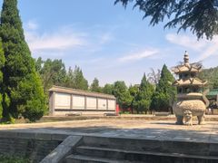 -明鲁王陵