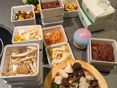 -楠小云·云南鲜菌·鲜牛自助火锅(九眼桥店)
