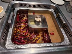 番茄菌汤牛油辣三味锅-巴奴毛肚火锅(悠唐购物中心店)