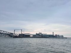 -巴陵广场
