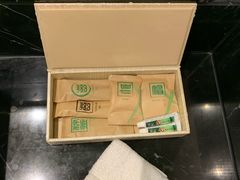-杭州西湖湖滨银泰亚朵酒店