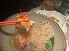 -左庭右院鲜牛肉火锅黑金店(陆家嘴中心店)