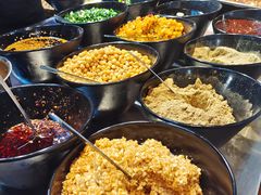 -爆炸头阿姨小四川正宗川味小吃(无任何分店)