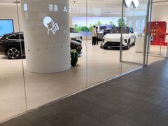-蔚来空间(北京颐堤港店)