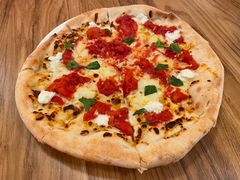 -城市大道红炉披萨烘焙坊