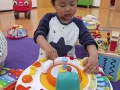 -爱威盛亲子俱乐部·纽约国际早托中心
