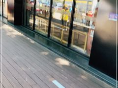 门面-原麦山丘(新中关店)