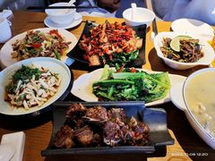 -隔壁老王·家常云南菜(花巷店)