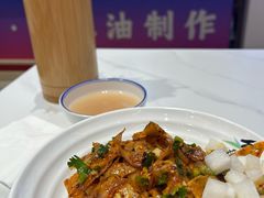 -渝大厨猪耳朵(好吃街A区店)