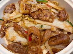 酸白菜炒肥肠-桂满陇·杭州饭店(清河万象店)