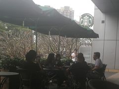 -星巴克臻选(深圳龙华红山天虹店)