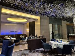 -AZUR聚(香格里拉饭店)