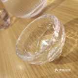 孤寒对影酒贪杯，如痴如醉如日料