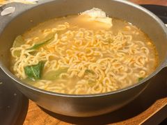 -京狮炙燥·精酿烧烤(首经贸店)