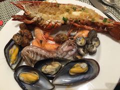 -南湖名都·景湖轩全日制餐厅·海鲜自助·东南亚风味·临湖而食