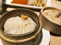 大號蟹黃灌湯包-老班长手工灌汤包老店(东山店)