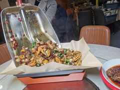 -牟记江湖重庆地标特色菜鱼蛋海鲜羊蝎子(巴南区黑金冠十多年好店)