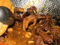 地锅本仔鸡-小菜园新徽菜(镇江丹阳吾悦店)