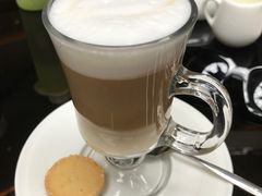 -上海滴水湖皇冠假日酒店