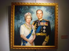 徐纯中·油画《英国女王夫妇》-上海虹桥当代艺术馆