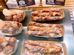 -汉柏麦香德国面包房(海信店)