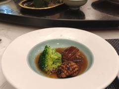 鲍鱼红烧肉-夜宴江景餐厅