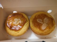 芋泥蛋黄酥-鲍师傅糕点(国金街店)