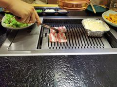 -臻牛烤肉