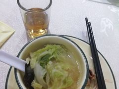 -侬佳蒸菜馆(听潮店)