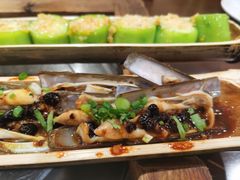 -胡须哥网红竹筒菜
