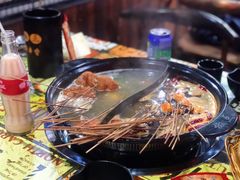 -椒点传统串串香