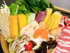 -湊湊火锅·茶憩(打浦桥日月光店)