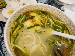 -桥香园云南过桥米线(金马碧鸡店)