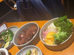 烤猪五花的配菜-SHAN山(前滩太古里店)