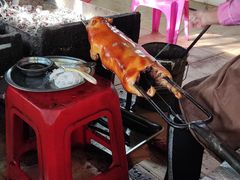 -黄记四更烤乳猪店