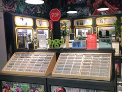 -镜客眼镜(浦江欢乐颂店)