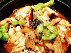 -云海肴·汽锅鸡·云南菜(天山百盛优客店)