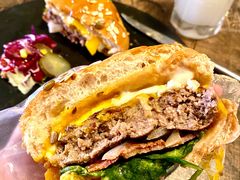 -HIGH FIVE哈福手工汉堡(桂林路店)