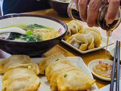 -小姜锅贴(凤凰街店)