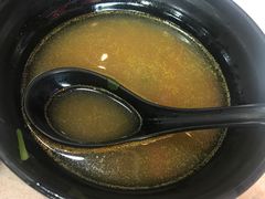 -小杨生煎(金山百联购物中心3楼店)