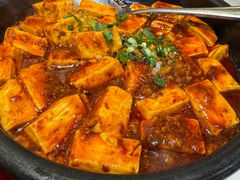 -渝是乎川渝小炒(新世界百货望京店)