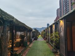 -冰冰龙虾·江湖菜·花园江景餐厅