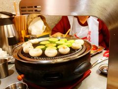 -围炉肉舍•炭烤活鳗•丹东海鲜烤肉(步行街店)