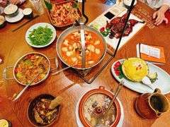 -老滇山寨•云南特色菜•地方菜•民族风情歌舞表演(金碧店)