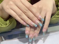 -艾珂·美甲美睫