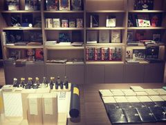 -光海书局(南京东路第一百货店)
