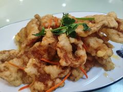 -老码头黑皮肘子锅包肉熏酱水饺(文政街店)