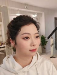 -Eling伊林彩妆·化妆培训(河西奥体店)